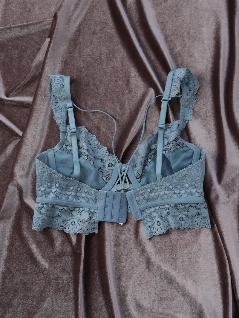 Lingerie Set with Decorative Pendant